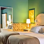Castelo De 4* Όμπιδος