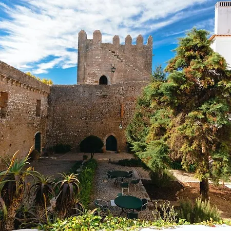 فندق Castelo De