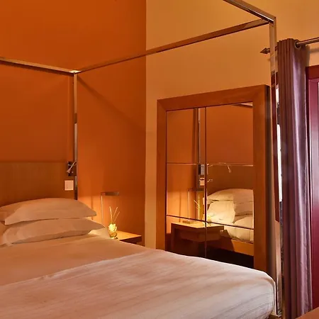فندق Castelo De 4*