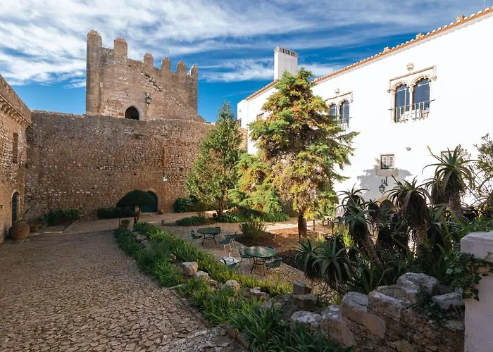 מלון Castelo De 4*