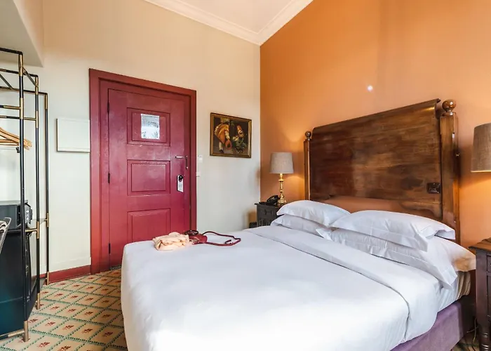 מלון Castelo De אובידוס