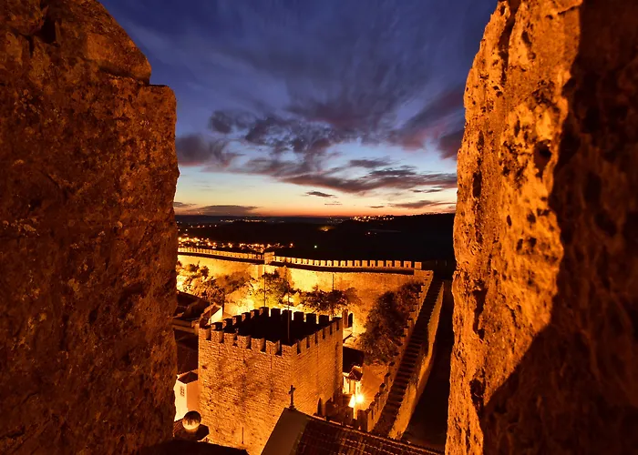 מלון Castelo De אובידוס