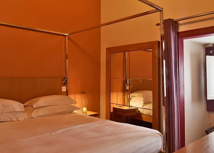 Hotel Castelo De 4*